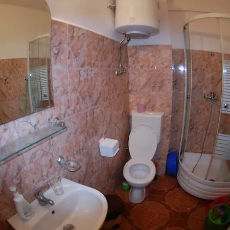 Апартаменти Apartament Flori *